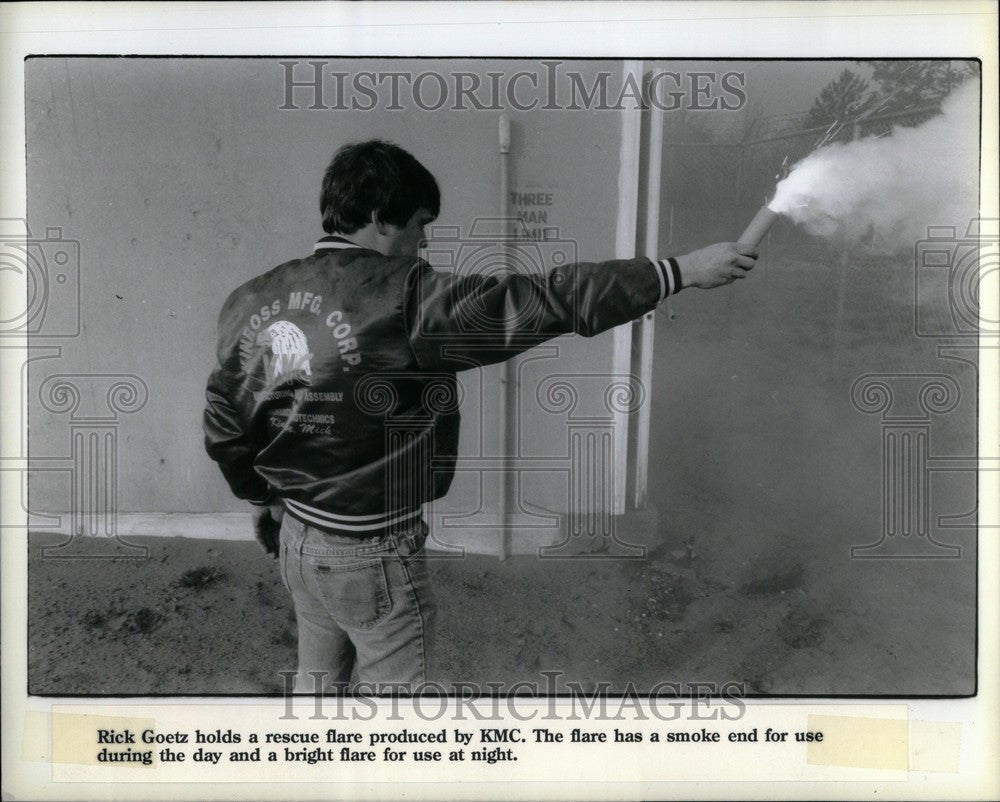 1988 Press Photo Kinross Manufacturing Corporation - Historic Images