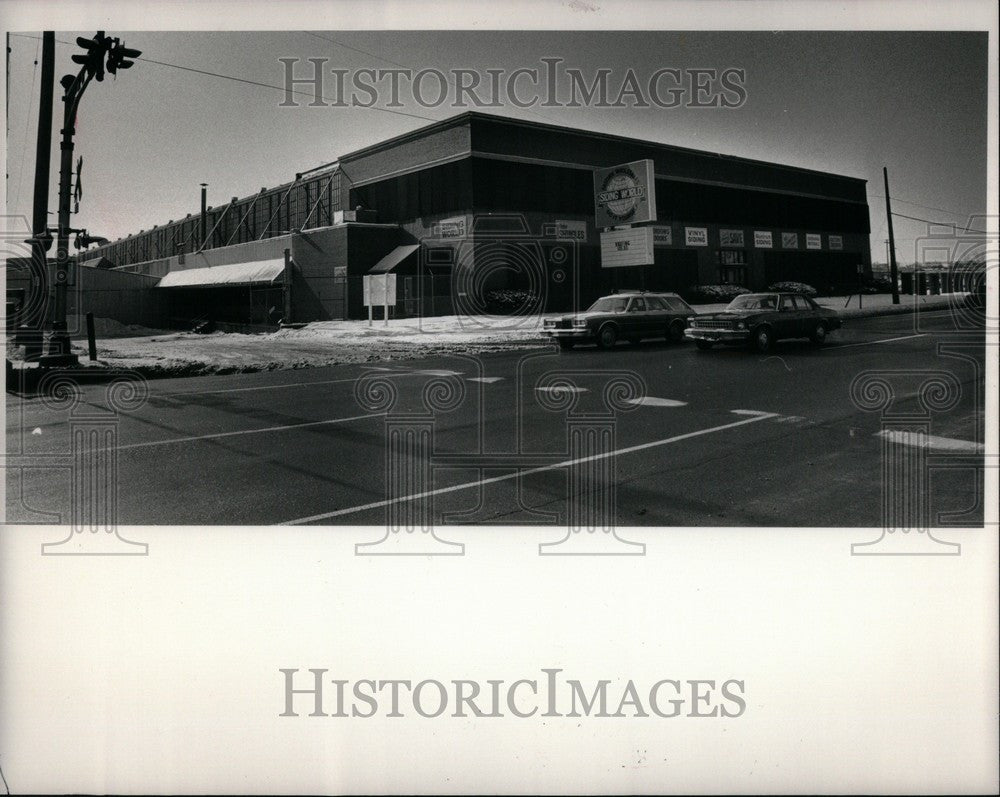 1984 Press Photo Chrysler Stamping Detroit Kingsway - Historic Images