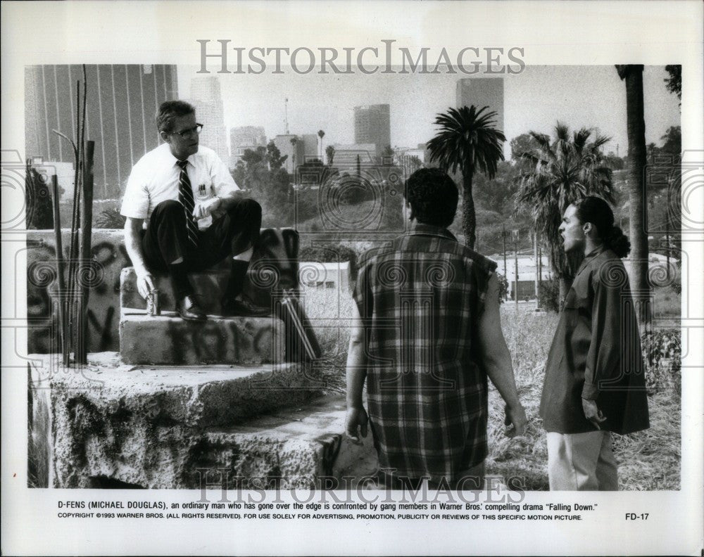 1993 Press Photo Michael Douglas Drama Falling Down - Historic Images