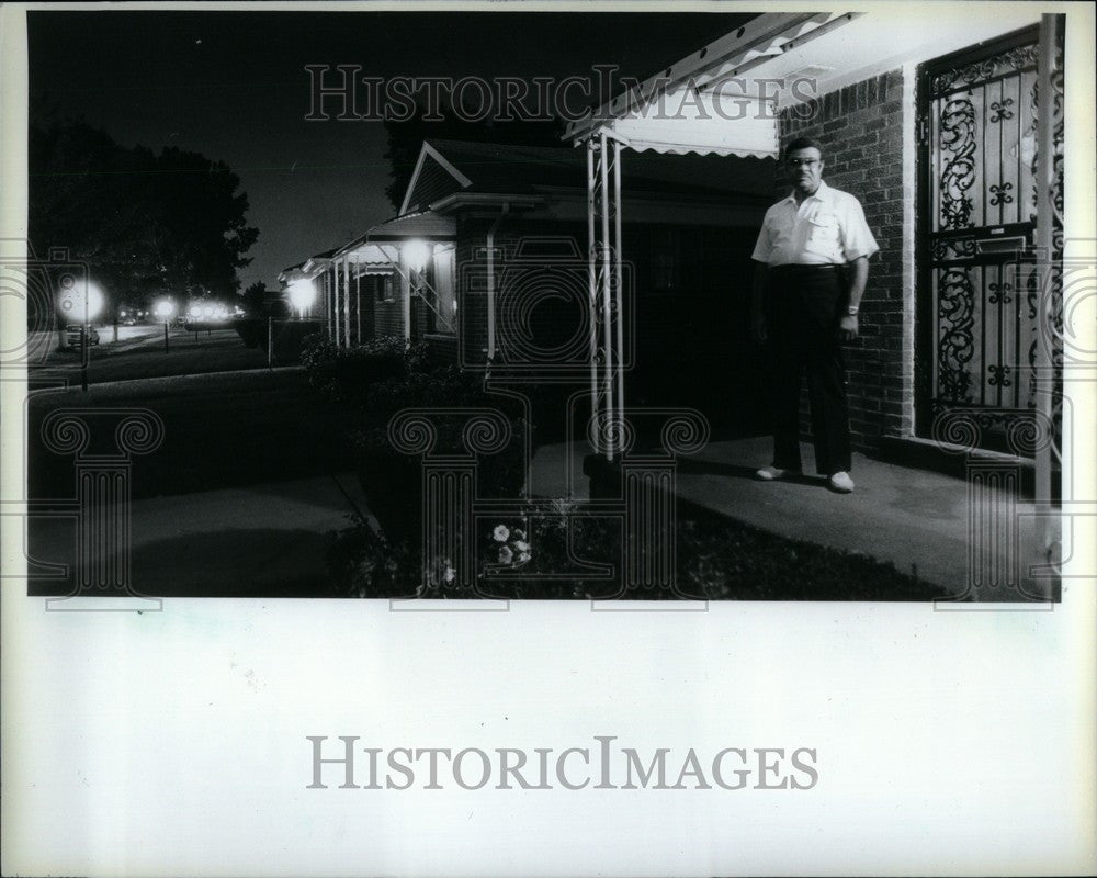 1986 Press Photo Robert Shellie - Historic Images