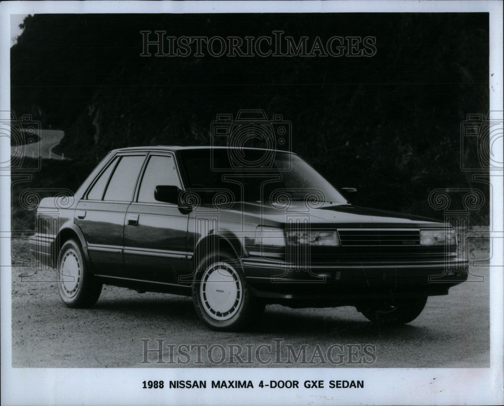 1987 Press Photo Nissan Maxima - Historic Images