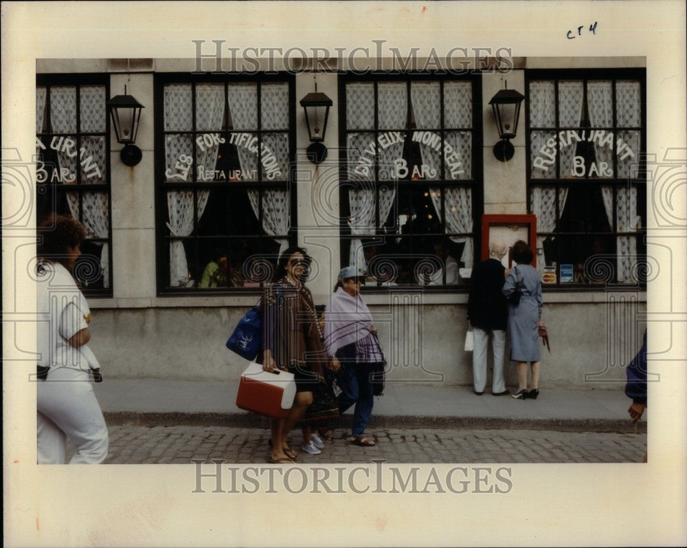 1992 Press Photo Old Montreal Quebec Canada Tourism - Historic Images