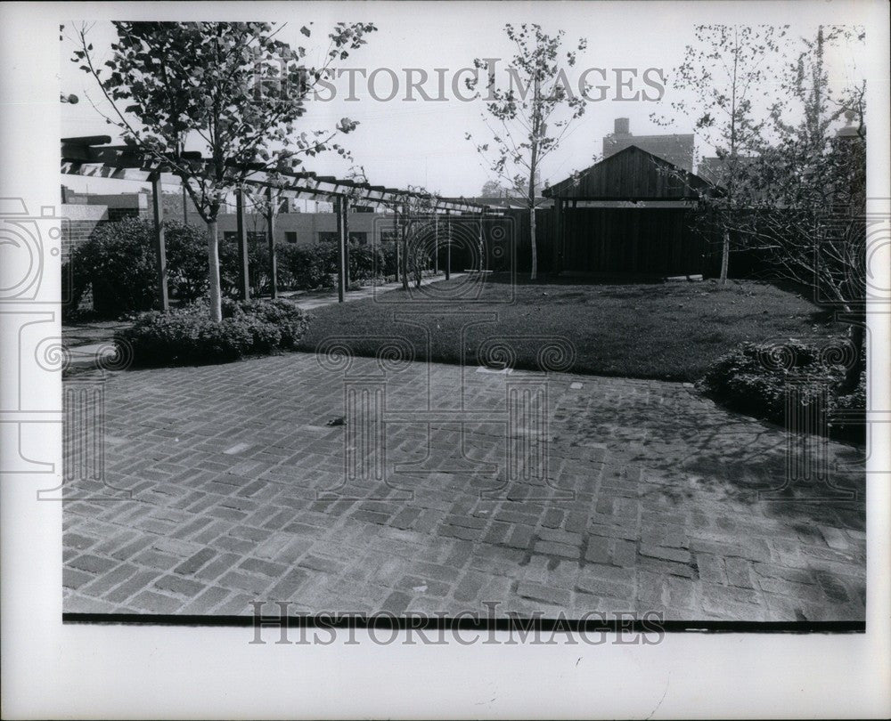 1974 Press Photo Moross House Detroit Michigan brick - Historic Images