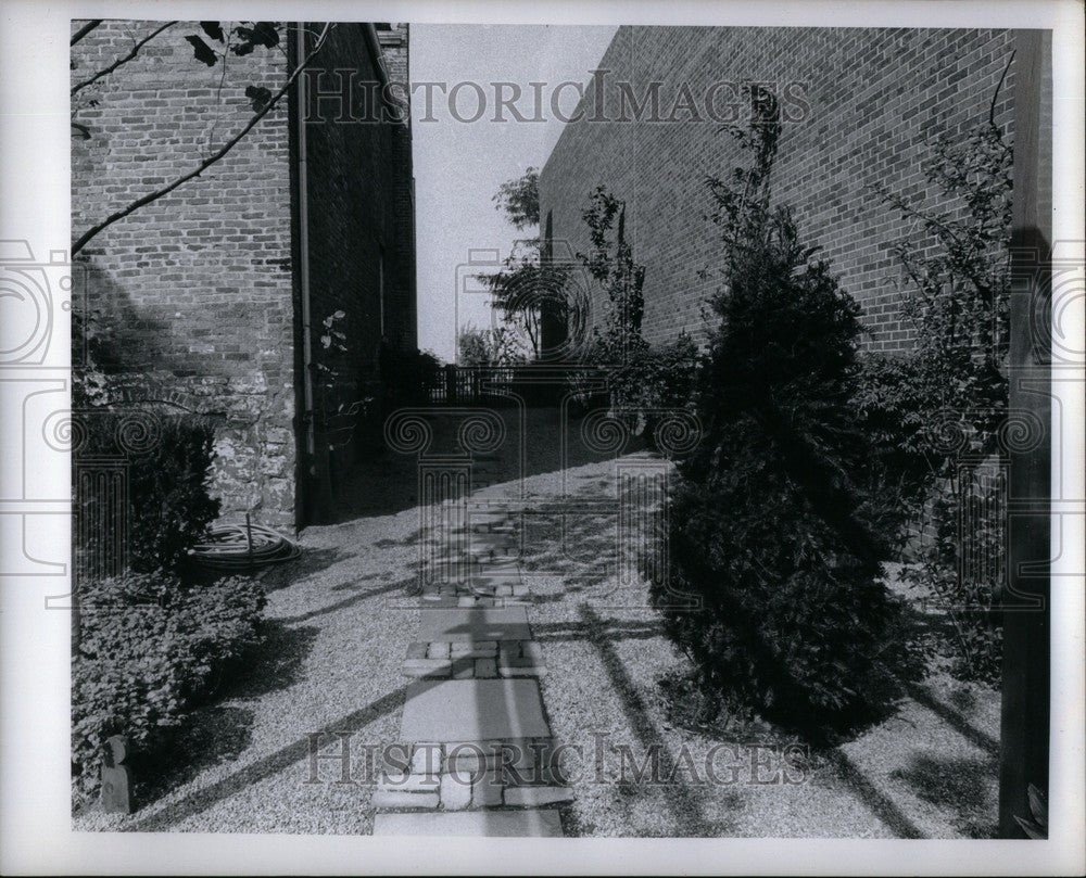 1974 Press Photo Moross House - Historic Images