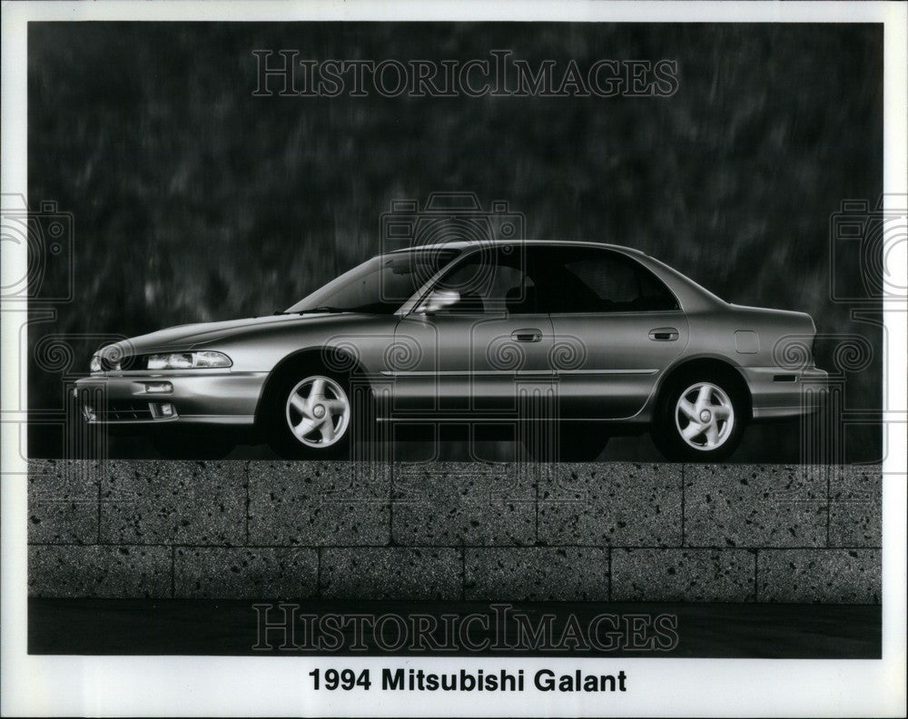 1994 Press Photo Mitsubishi Motors Galant 1994 - Historic Images