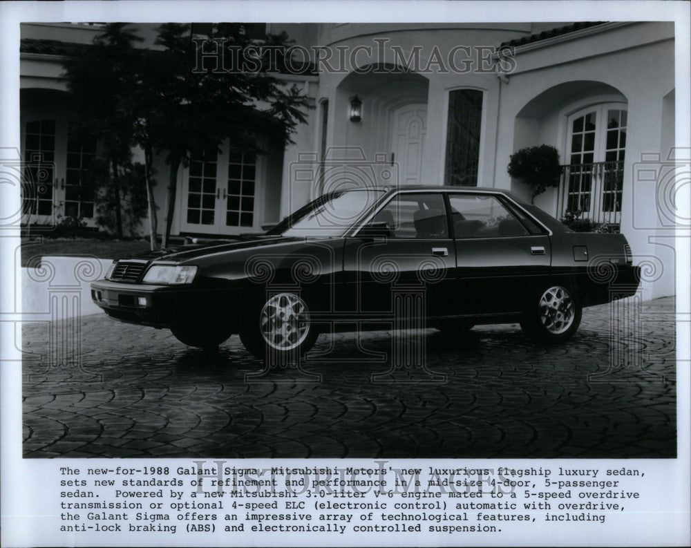 1988 Press Photo Mitsubishi Galant Sigma car automobile - Historic Images