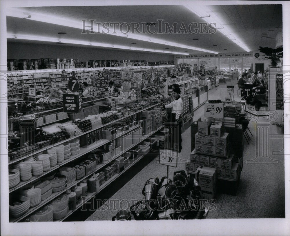 1955 Press Photo kennel structure dogs - Historic Images