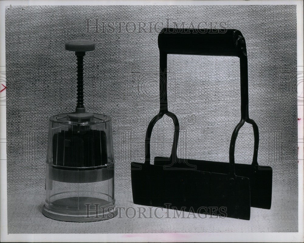 1975 Press Photo Kitchen utensils - Historic Images