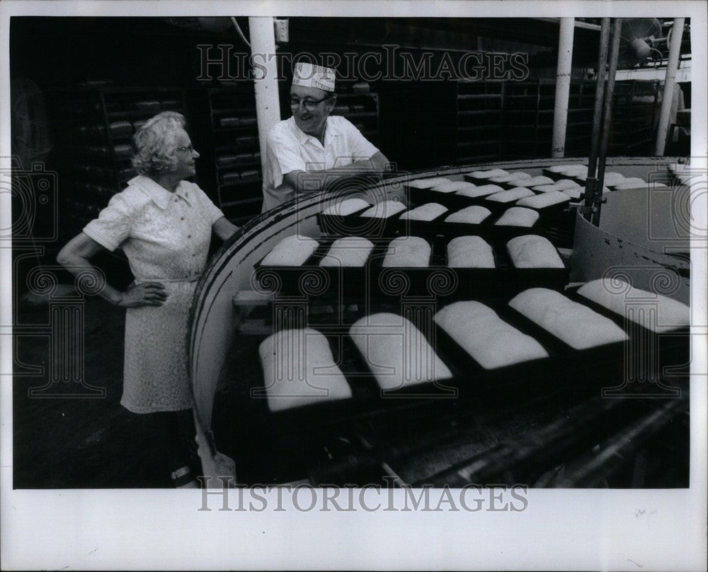 1973 Press Photo Korppling Bakery - Historic Images