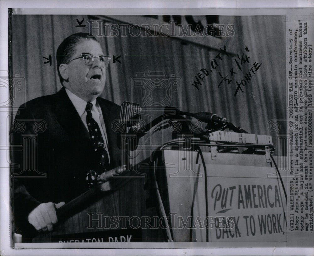 1958 Press Photo James Michell AFL CTO Secretary - Historic Images