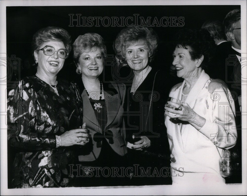 1989 Press Photo Liz Mitchell - Historic Images