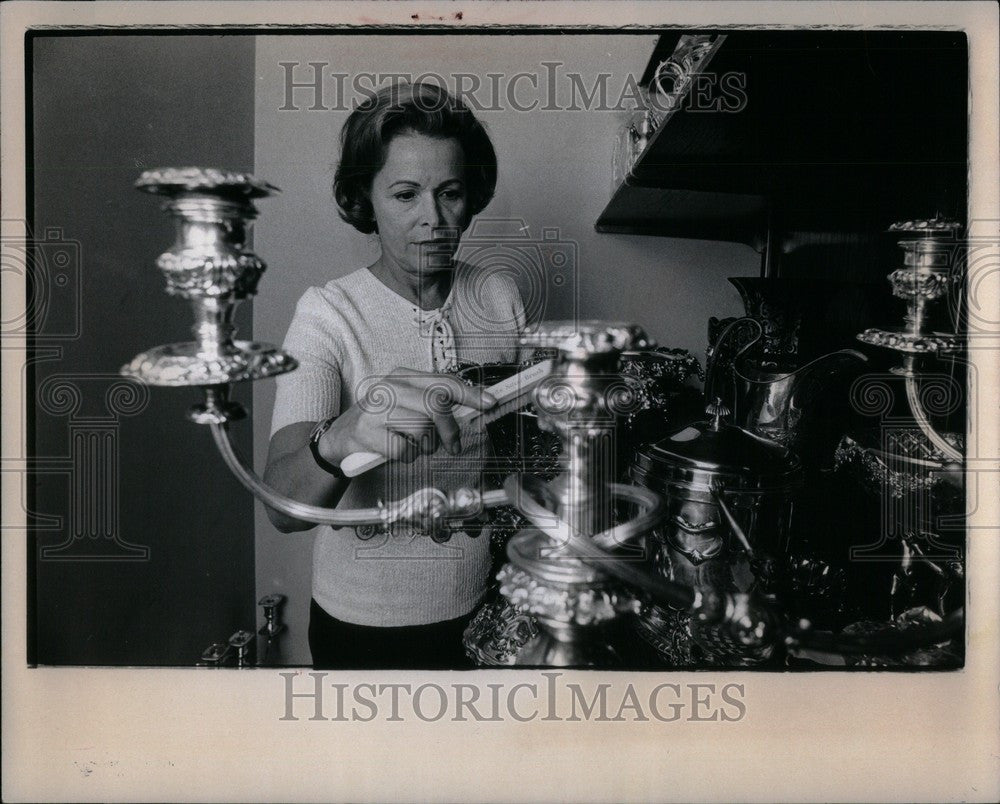 1972 Press Photo Mrs. William L. Mitchell - Historic Images