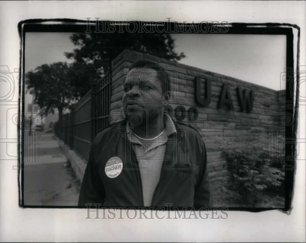 1989 Press Photo Lew Moye&#39;s union UAW automaker - Historic Images