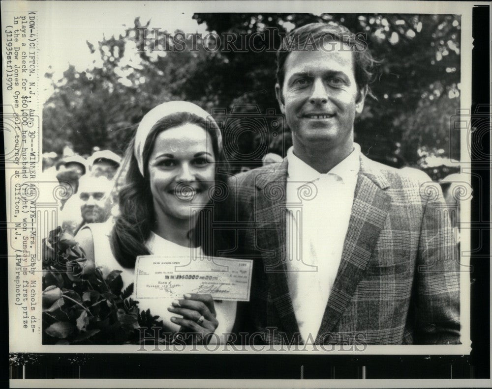 1970 Press Photo Mrs Bobby Nichols tour prize - Historic Images