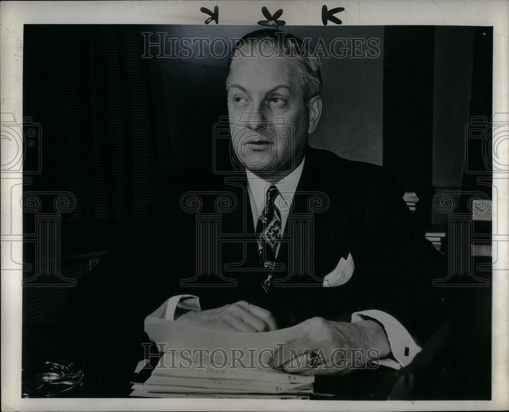 1948 Press Photo Arthur H Red Motley Parade Publisher - Historic Images