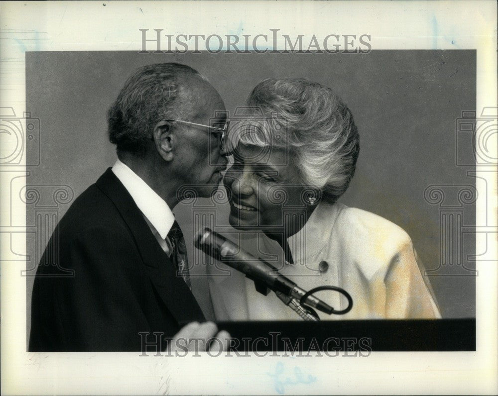 1987 Press Photo Jane Morgan Bill Ardrey retirement - Historic Images