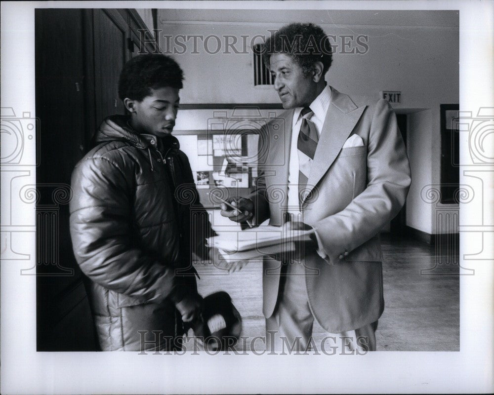 1977 Press Photo Donald Newcombe  Major League Baseball - Historic Images