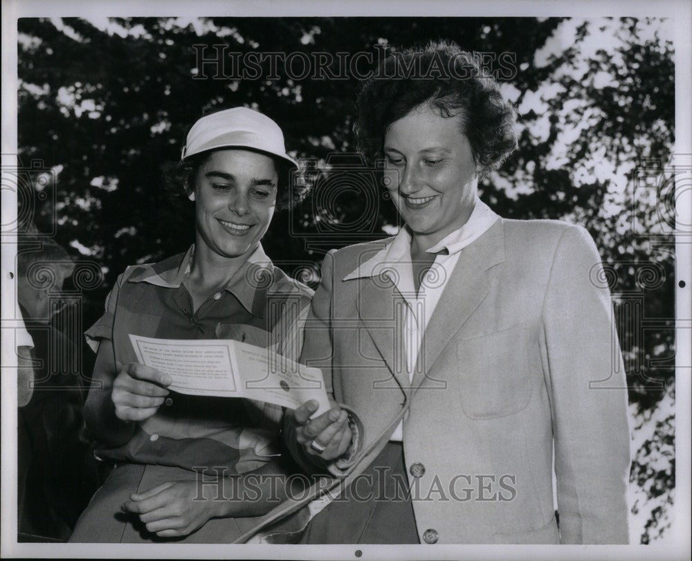 1951 Press Photo Mary Ann Downey Marge Lindsay - Historic Images