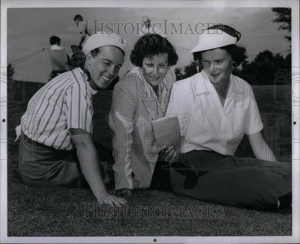 1951 Press Photo Marge Lindsay - Historic Images