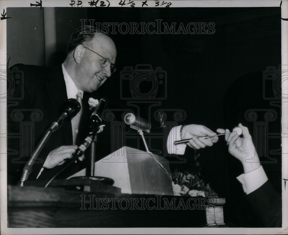 1954 Press Photo council president gavel - Historic Images