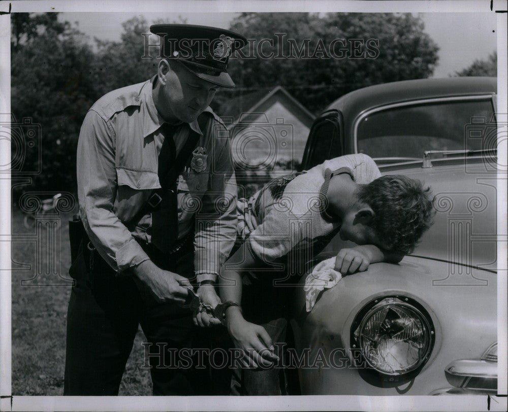 1949 Press Photo PRICE OF CRIME Youngsters Lesson - Historic Images