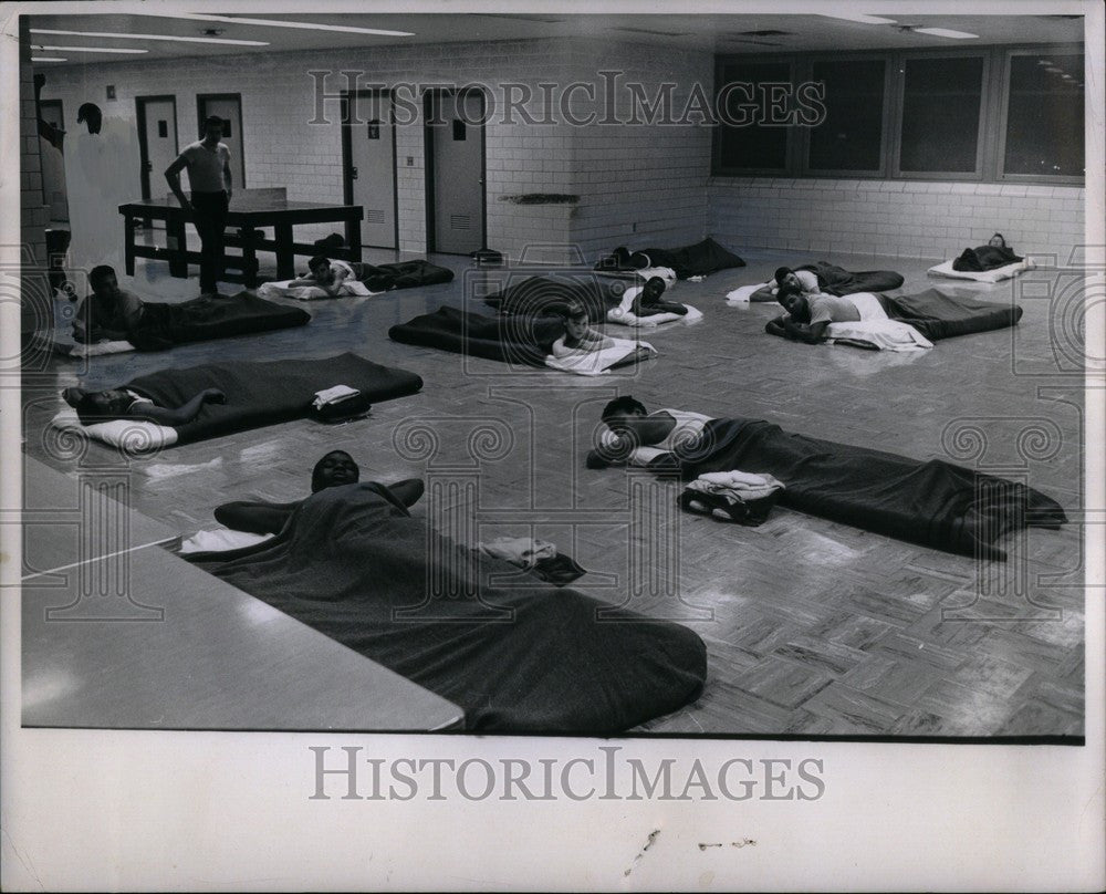 1984 Press Photo Juvenile Detention Home Overcrowded - Historic Images