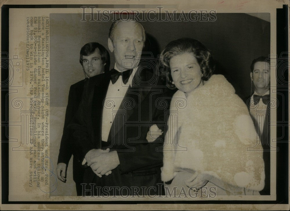 1975 Press Photo Ford&#39;s Fund Raising Dinner - Historic Images