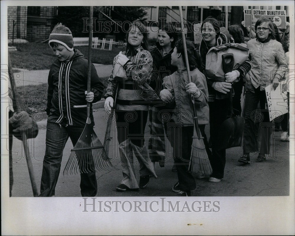 1973 Press Photo &quot;Keep Detroit Beautiful&quot; Committee - Historic Images