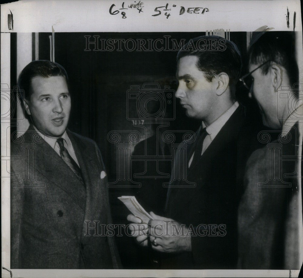 1945 Press Photo HENRY FORD Meeting Lewis Discuss - Historic Images