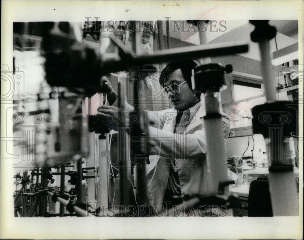 1979 Press Photo Laboratory Despite the grim statistics - Historic Images