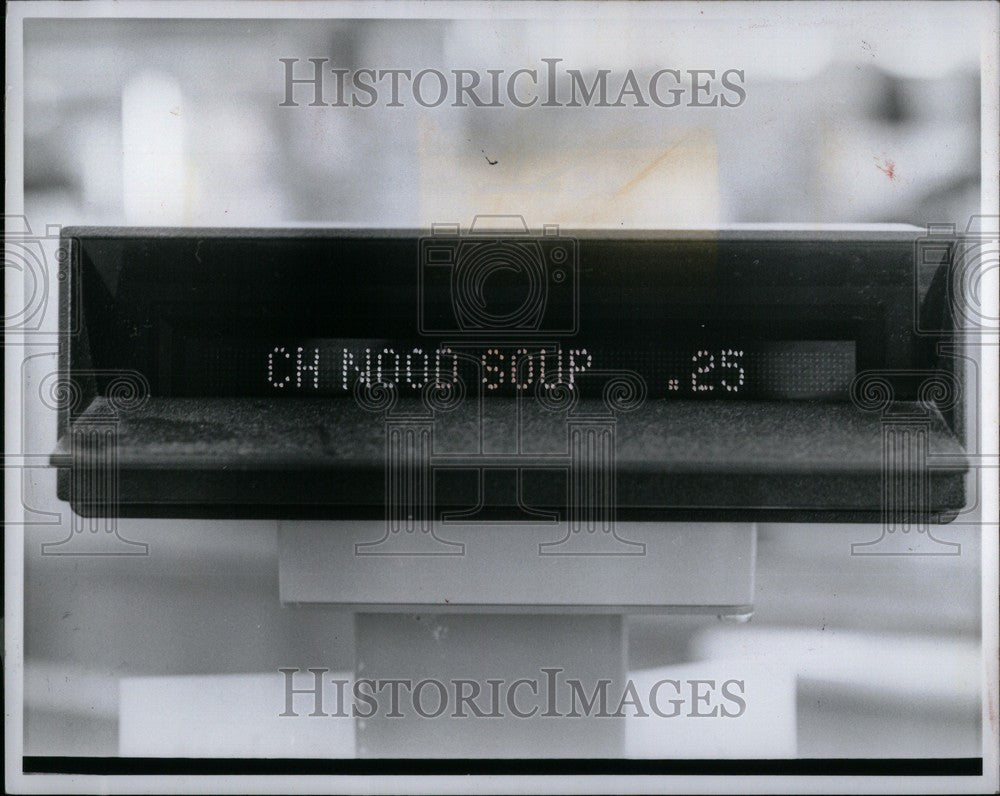 1978 Press Photo Label Code Scanner prints price - Historic Images