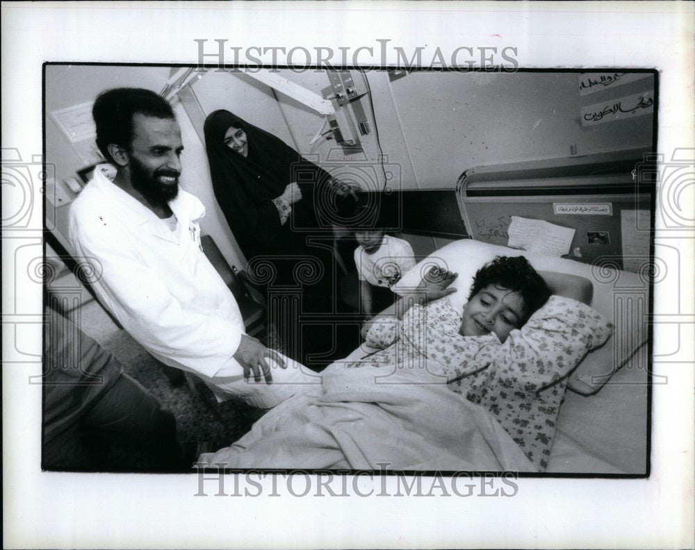 1991 Press Photo Dr. Abdullah Kuwait - Historic Images