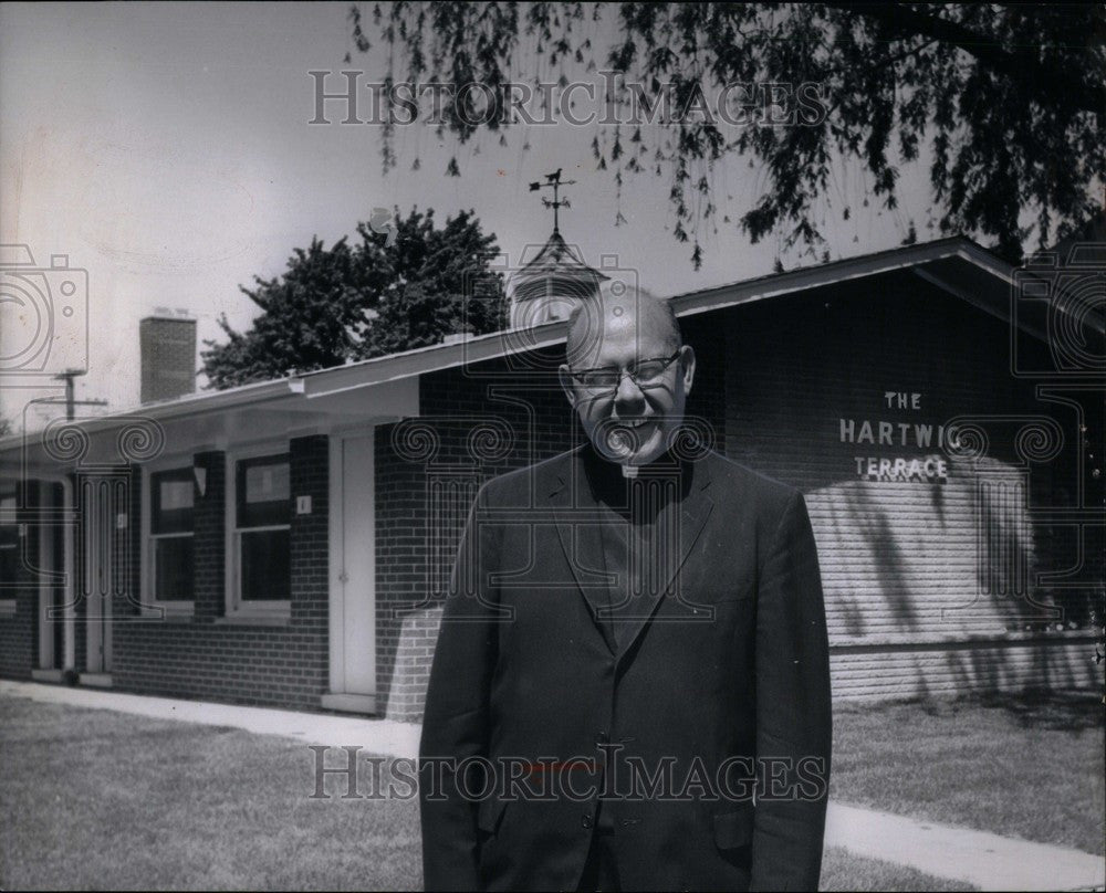 1965 Press Photo W.F. Suedkamp Kundig Center - Historic Images