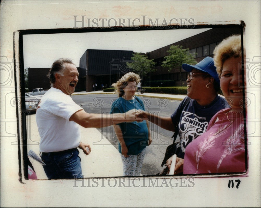 1992 Press Photo Tom Marker Theresa Belanger Louise Lee - Historic Images