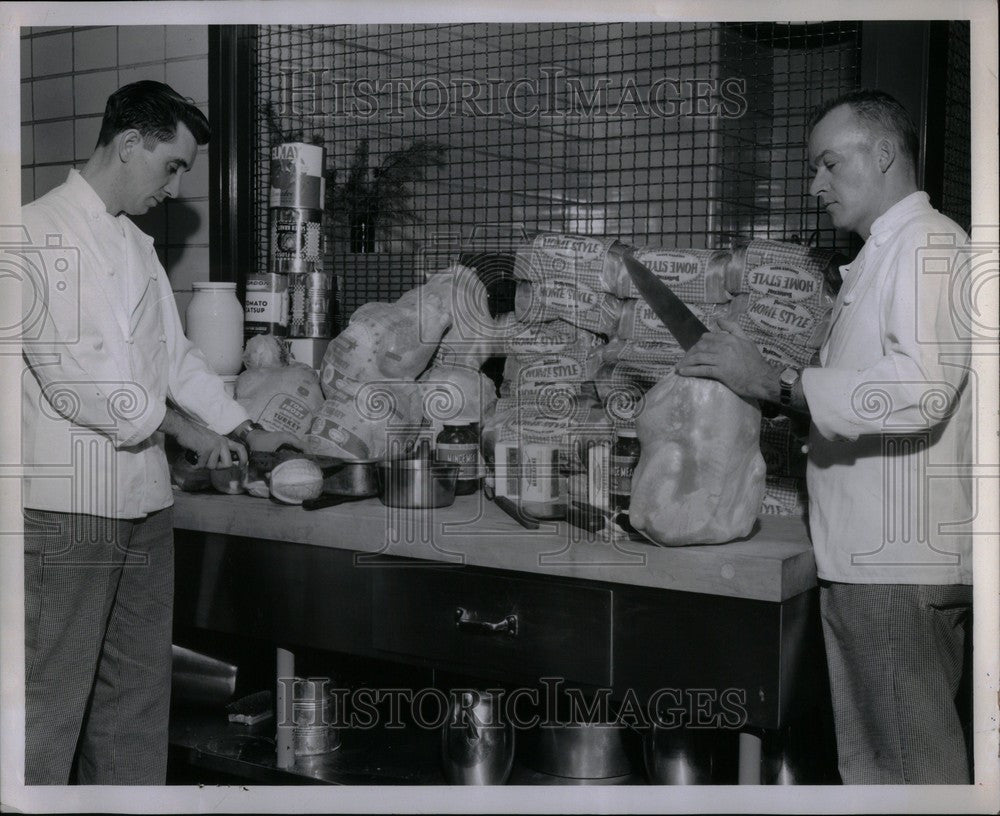 1960 Press Photo Fred Steven Kent Burba jail cooks - Historic Images