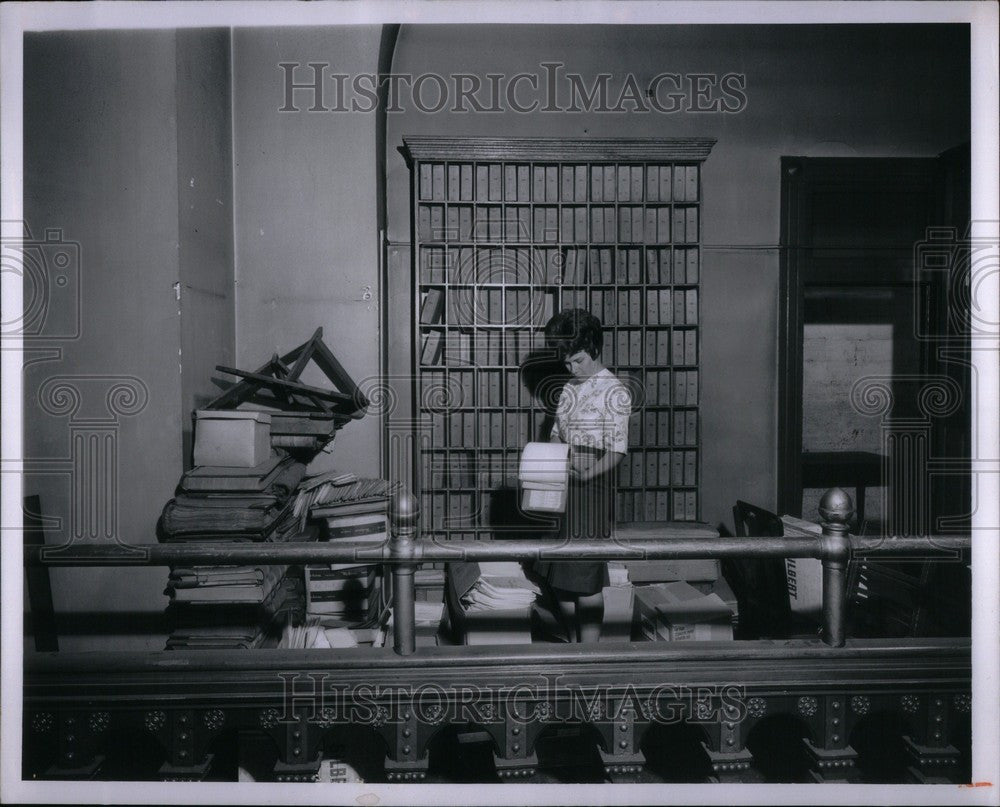 1963 Press Photo Kent County Sue Daniels library - Historic Images