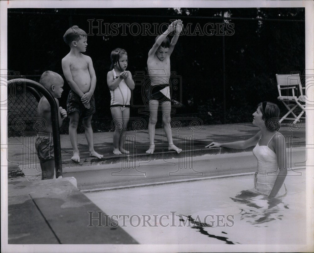 1963 Press Photo Kent Country Club Kent CC Pool - Historic Images