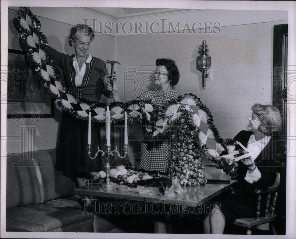 1962 Press Photo Kent Country Club decorating committee - Historic Images