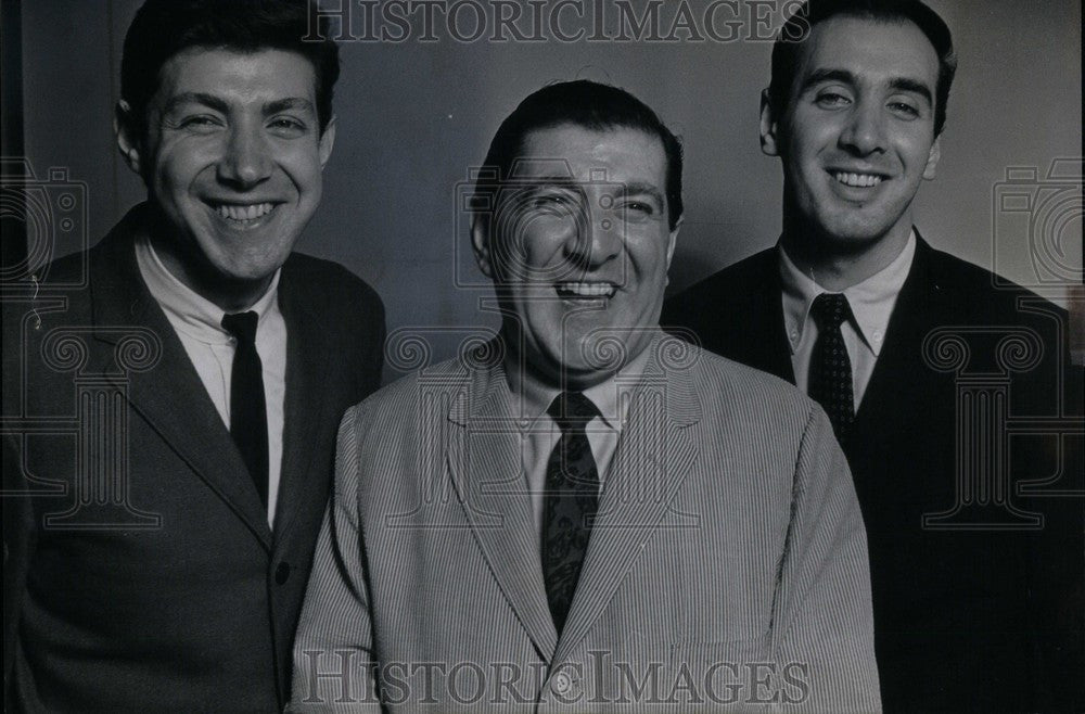 1961 Press Photo Tony Pastor with Guy and Tony Jr. - Historic Images