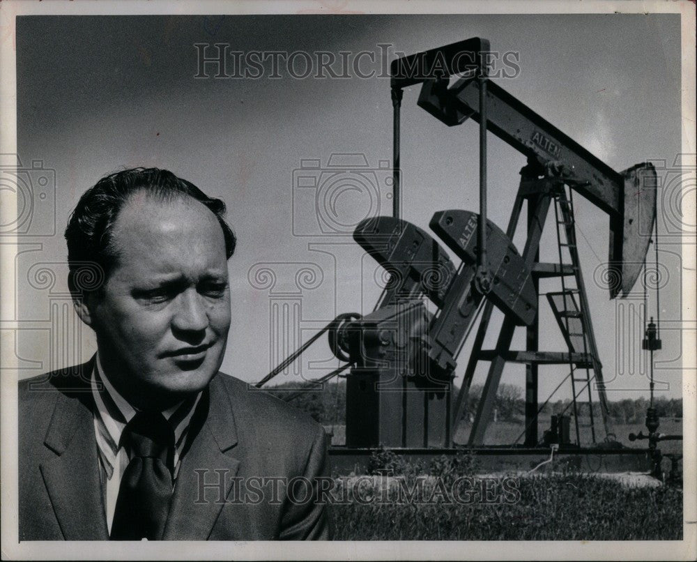 1971 Press Photo U.E. Patrick Patrick Petroleum - Historic Images