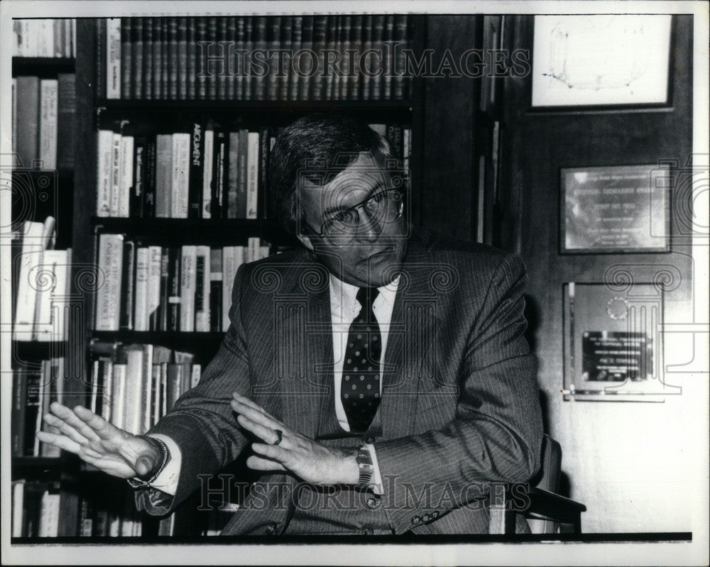 1982 Press Photo L Brooks Patterson Prosecutor - Historic Images