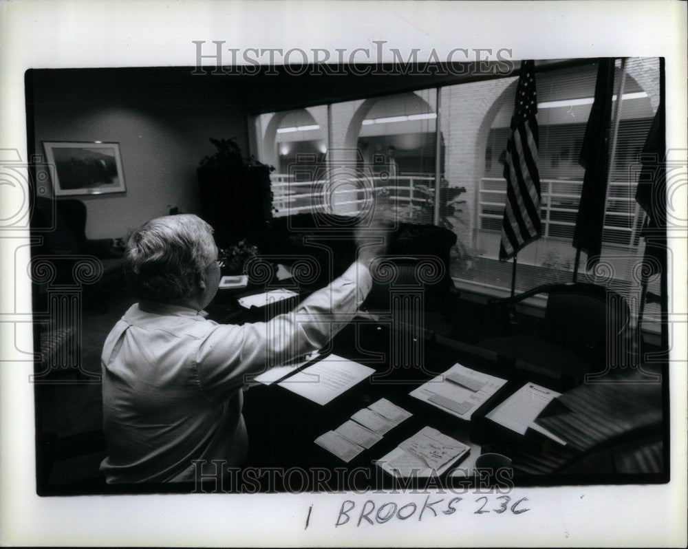 1993 Press Photo L. Brooks Patterson  new Oakland - Historic Images