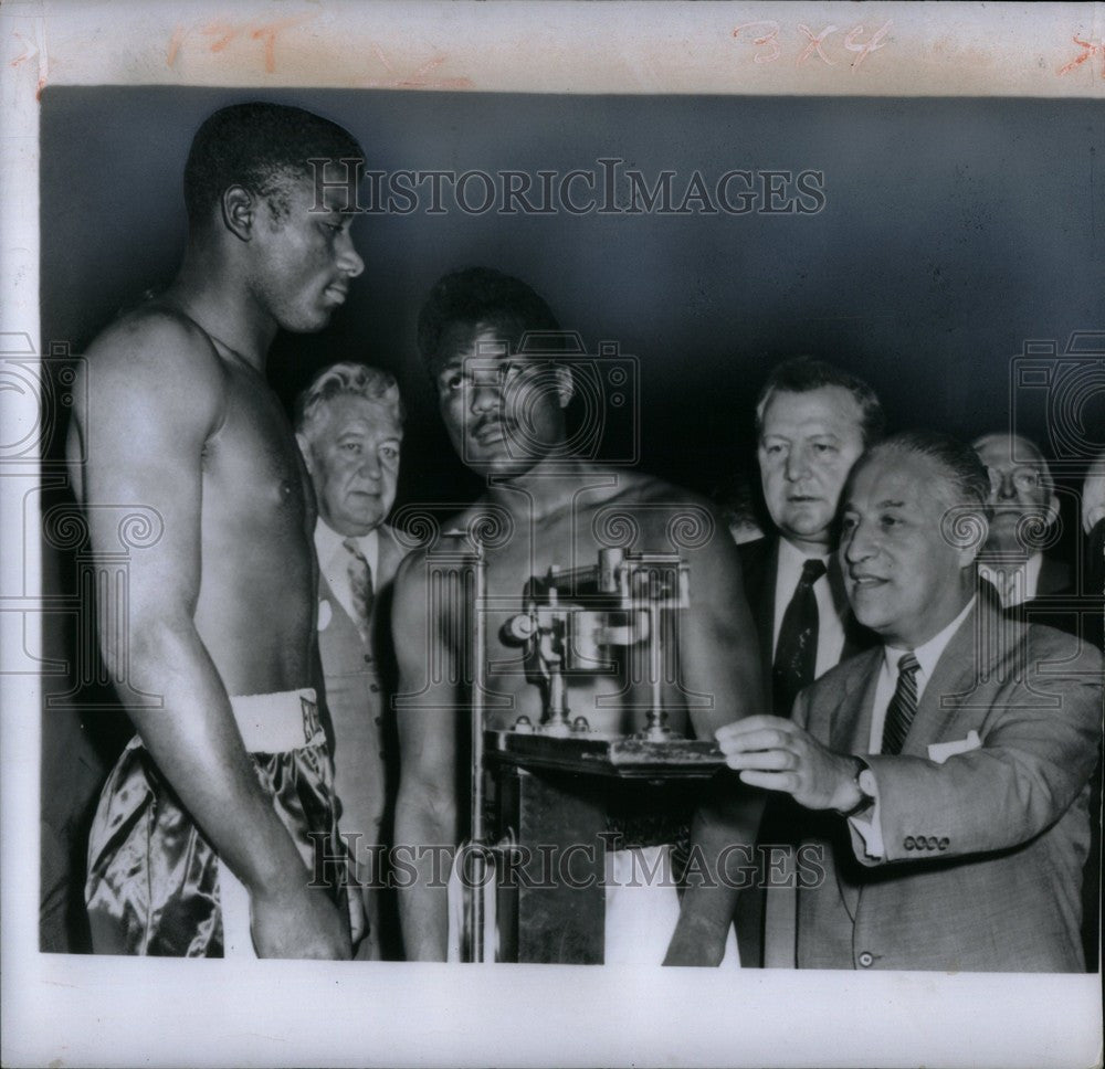 1956 Press Photo Floyd Patterson vs Tommy Jackson - Historic Images