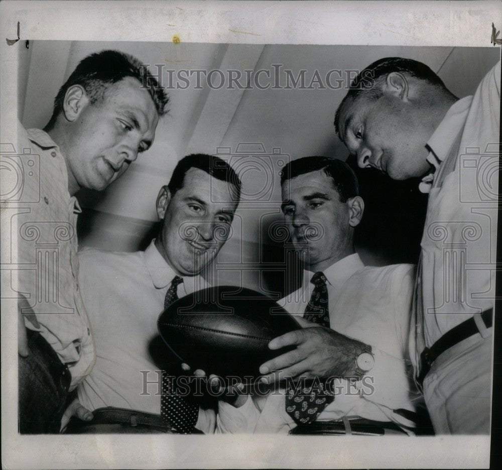 1949 Press Photo Bob Margarita football running Coach - Historic Images