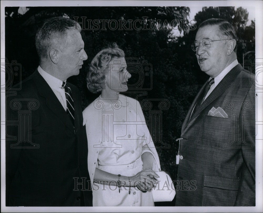 1960 Press Photo Thomas Morrow Eugene Casarole - Historic Images