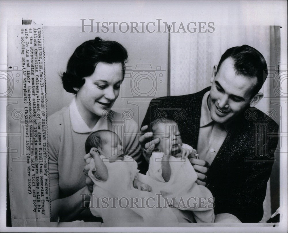 1958 Press Photo Bobby Morrow Abilene Sullivan Trophy - Historic Images