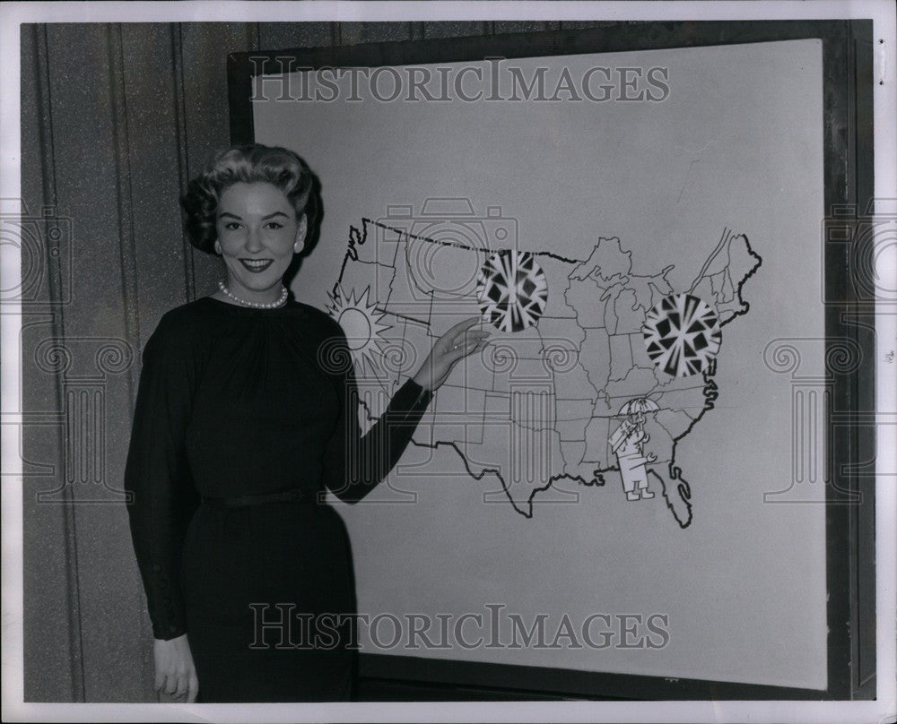 1967 Press Photo Patricia Morris TV Broadcaster - Historic Images