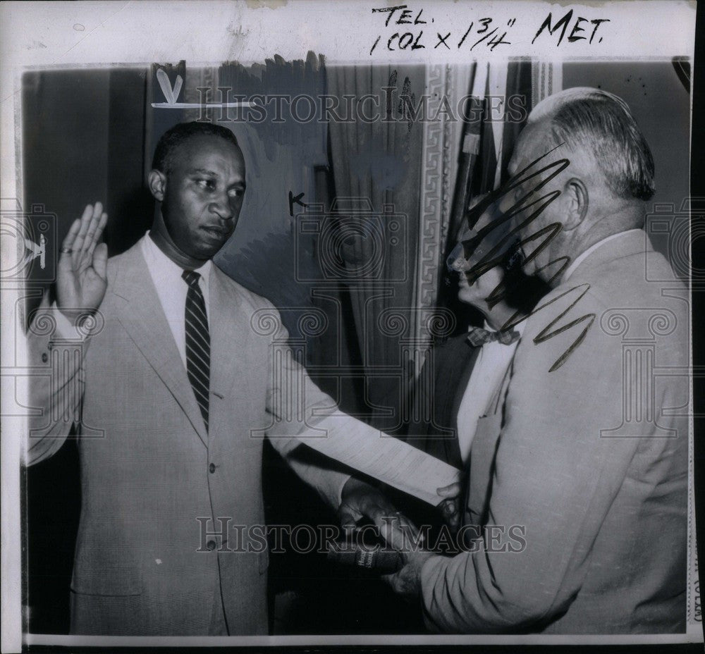 1955 Press Photo Everett F. Morrow - Historic Images