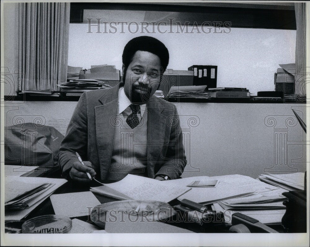 1981 Press Photo Dewey Maskey - Historic Images