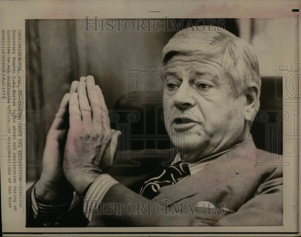 1974 Press Photo Rogers C.R. Morton oil exploration - Historic Images